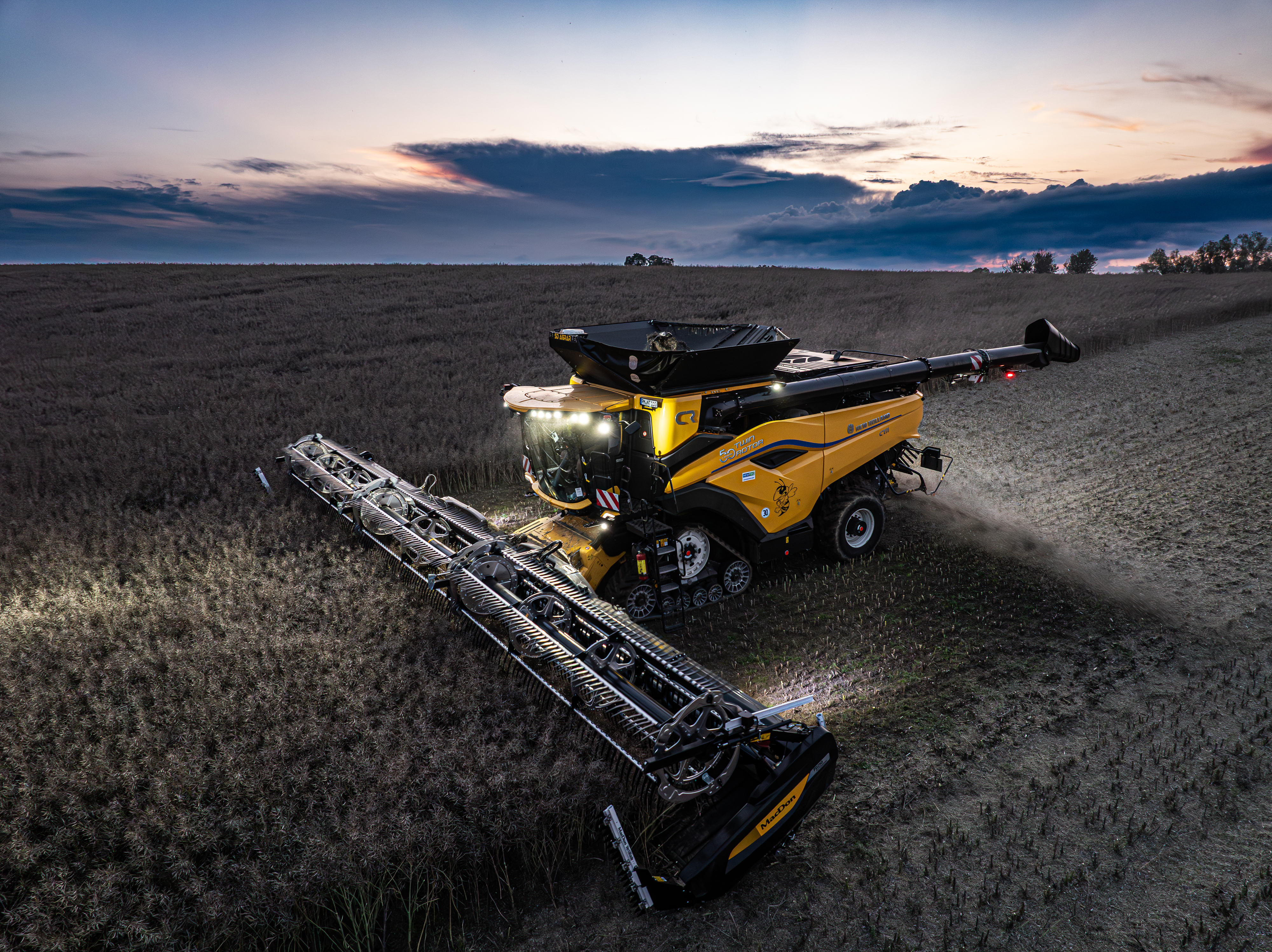 New Holland CR11 MacDon